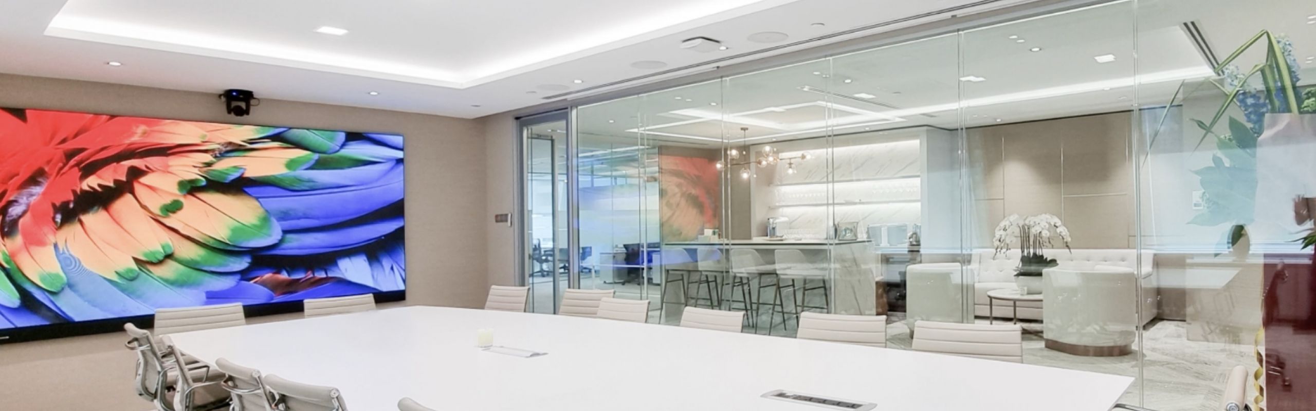 Creating a Light and Airy Interior With Glass Partitioning System