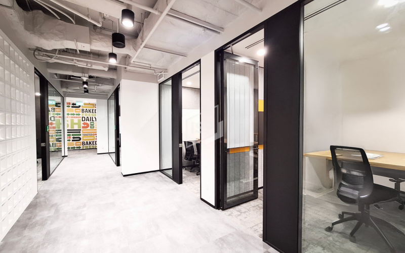 Soundproof Your Office With Double Glazed Panels and Framed Doors